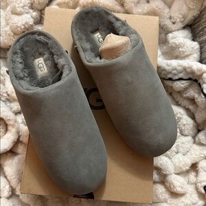 UGG W Elea Slip-On Shoes in grey
